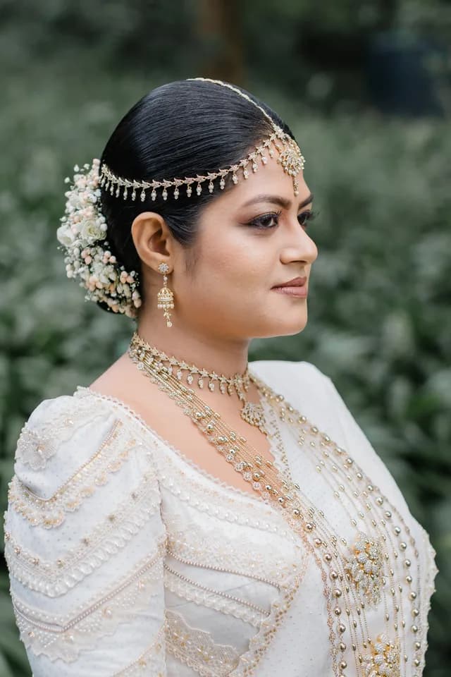 Bridal Details in Classic Pintharu wedding couture
