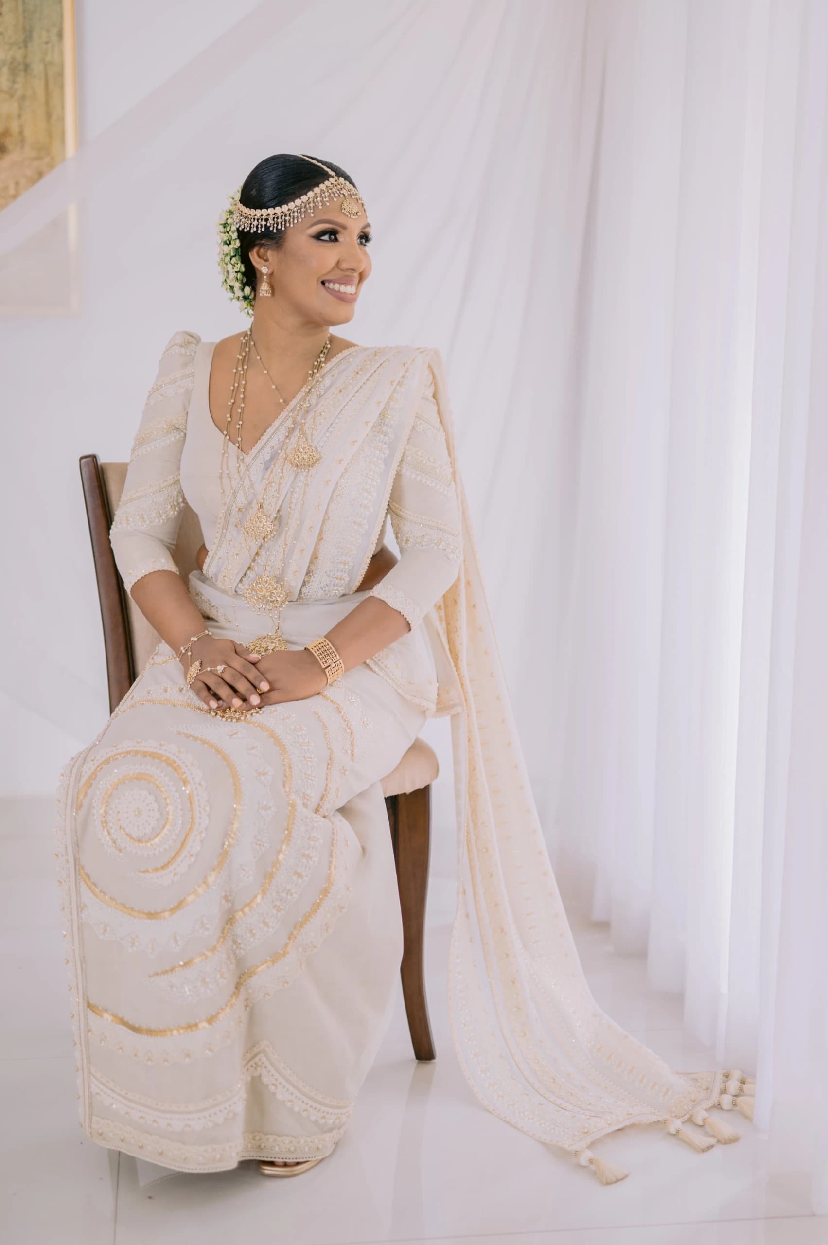 Classic Pintharu bridal couture
